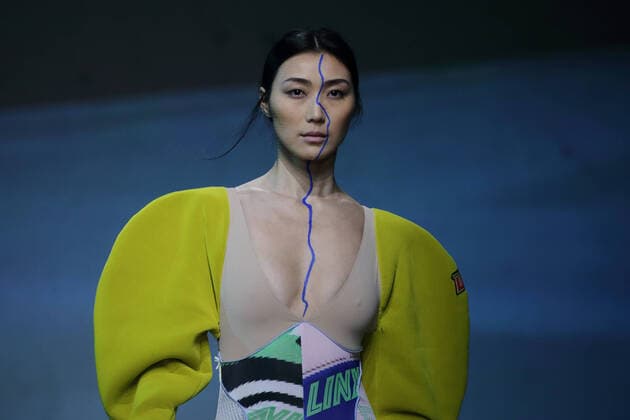 Bilder des Jahres 2020, Entertainment 01 Januar Entertainment Themen der Woche KW04 January 24, 2020 - Rome, Italy - Models on the catwalk for THE BEST OF NABA at AltaRoma runway ..Credit Image: Â© via ZUMA Wire) Italy - ZUMAi15_ 20200124_zaf_i15_028 Copyright: xEvandroxInettix