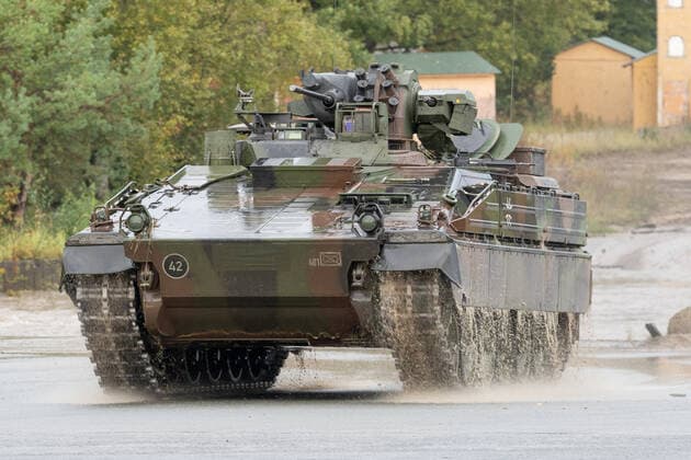 Besuchertag der Informationslehrübung Landoperationen 2019 in Munster und Bergen - Heer der Bundeswehr - Panzer Schützenpanzer Marder 1A5;Besuchertag der Informationslehrübung Landoperationen 2019 in Munster und Bergen - Heer der Bundeswehr -, Munster Niedersachsen Deutschland Übungsgelände Munster und Berg *** Visitors Day of the Information Training Exercise Land Operations 2019 in Munster and Bergen German Army Army Panzer Infantry Fighting Vehicle Marder 1A5 Visitors Day of the Information Training Exercise Land Operations 2019 in Munster and Bergen German Army , Munster Lower Saxony Germany Training Area Munster and Berg