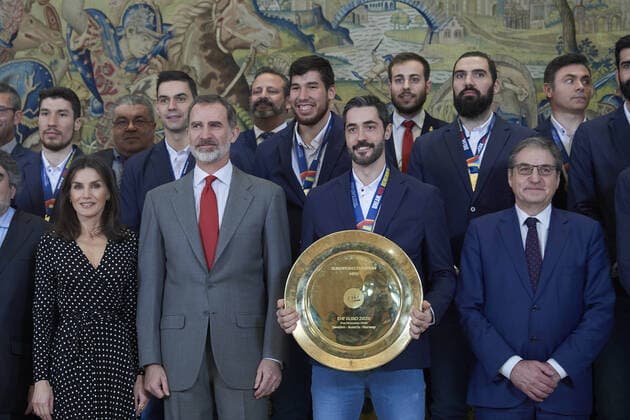 28-01-2020 Madrid Queen Letizia and King Felipe during an audience with the Spanish European champion 2020 handball team at the palace of La Zarzuela in Madrid. No Spain  Copyright: xPPEx