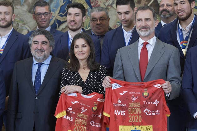 28-01-2020 Madrid Queen Letizia and King Felipe during an audience with the Spanish European champion 2020 handball team at the palace of La Zarzuela in Madrid. No Spain  Copyright: xPPEx