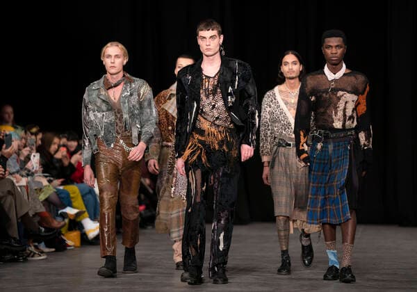 Bilder des Jahres 2020, Entertainment 01 Januar Entertainment Bilder des Tages Copenhagen Fashion Week AW 2020. Designers Nest show i lokomotivvaerkstedet tirsdag den 28. januar 2020. Vinder af aarets pris Milka Seppänen. , Copenhagen Denmark *** Copenhagen Fashion Week AW 2020 Designers Nest show in the locomotive workshop Tuesday, January 28, 2020 Winner of the years award Milka Seppänen, Copenhagen Denmark,  Copyright: Ritzau Scanpix LiselottexSabroex COP101 spdk20200128-175019-L