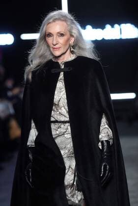 Bilder des Jahres 2020, Entertainment 01 Januar Entertainment Bilder des Tages Models present some of the creations by Pedro del Hierro fashion brand during a runaway held as part of Mercedes-Benz Madrid Fashion Week 2020 (MBFW Madrid) at Ifema pavilion in Madrid, Spain, 29 January 2020. MBFW Madrid 2020 !ACHTUNG: NUR REDAKTIONELLE NUTZUNG!  Copyright: xKikoxHuescax GRAF1124 20200129-637159319118592166