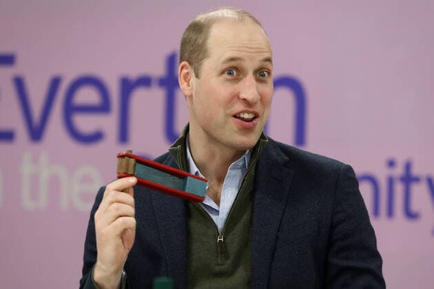 Bilder des Jahres 2020, Entertainment 01 Januar Entertainment Themen der Woche KW05 Entertainment Bilder des Tages . 30 01 2020. Liverpool, United Kingdom. Prince William, Duke of Cambridge during a visit to Everton Football Club s official charity Everton in the Community as part of the Heads Up campaign , where you looked at football memorabilia including a football rattle.  xPoolx xi-Imagesx IIM-20702-0020