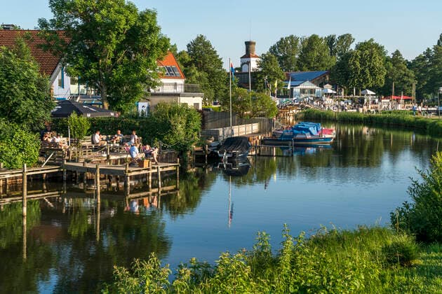 Steinhuder Meer Dorf Steinhude am Steinhuder Meer, Wunstorf, Region Hannover, Niedersachsen, Deutschland Steinhude village at Lake Steinhude in Wunstorf, district of Hanover, Lower Saxony, Germany