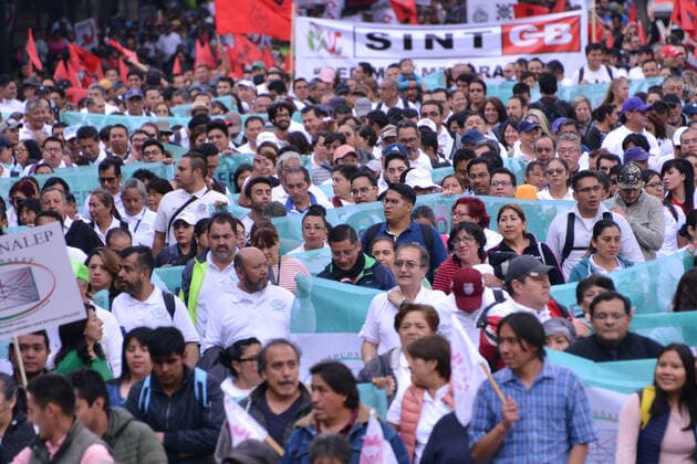 National Struggle Day protest in Mexico MEXICO CITY, MEXICO - JANUARY 31: Demonstrators take part during a march called National Struggle Day to protest for labor equality and demand labor rights and demand a job stability program during the demonstration, integrants of Union of Telephone Operators of the Mexican Republic, National Workers Union, Mexican Union of Electricians, Independent Workers Union of the Autonomous Metropolitan University participating to demand from the Federal Government a change of economic, political and social course for the country; as well as a dialogue around the Alternative Nation Project. at Reforma Avenue on January 31, 2020 in Mexico City, Mexico Copyright: xCarlosxTischlerx EYE_6488