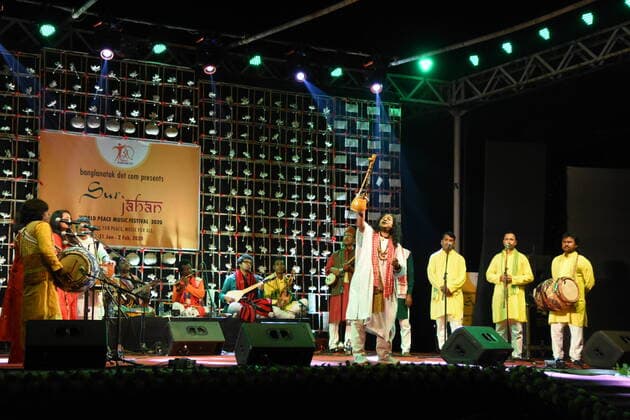 India: World Peace Music Festival Bouls of Bengal of India performing at the Sur Jahan , the World Peace Music Festival 2020 that has been organized by a private organization. Kolkata West Bengal India Copyright: BiswarupxGanguly