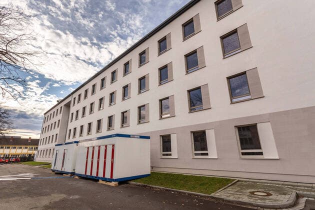 February 1, 2020, Germersheim, Rheinland-Pfalz, Germany: Quarantine accommodations for German citizens returning from China. SÅ¸dpfalz Barracks, Germersheim, Germany, 1 Feb 2020 Germersheim Germany  - ZUMAr152 20200201_zaa_r152_012 Copyright: xPaulxNeedhamx xRmvx