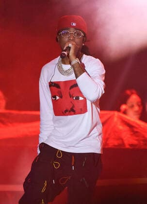 February 1, 2020, Miami, FL, USA: MIAMI, FLORIDA - FEBRUARY 01: Migos - Quavo performs during the 2020 Vewtopia Music Festival at Marlin s Park in Miami, Florida. Photo: Alex Pesantes imageSPACE Miami USA - ZUMAs181 20200201_zea_s181_105 Copyright: xImagespacex