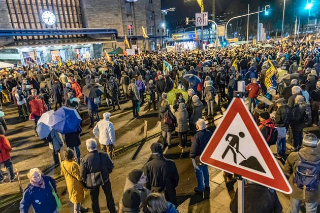 DEU, Germany, Baden Württemberg, Stuttgart, 03 02 2020 Against it and for the 500th time Several thousand opponents of the railway station took to the streets in Stuttgart week after week they persistently demonstrate against the new through station, the Stuttgart 21 project