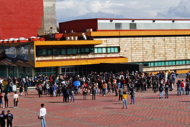 February 4, 2020 EUM20200204SOC03 JPG MEXICO CITY Protest UNAM Protest February 4, 2020 Students from the National Preparatory School 9 demonstrate in front of the UNAM rectory waiting to be received by a university authority to hand in their petition, among other things they ask for a stop to gender violence Photo Agency EL UNIVERSALIvan StephensKarina ContrerasEELG  - ZUMAu78_ 20200204_zaf_u78_021 Copyright: xElxUniversalx