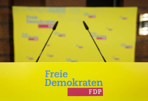 Christian Lindner, FDP Federal Chairman gives a statement in the Hans Dietrich Genscher House in Berlin 07 02 2020 Berlin Germany Copyright: xFelixxZahn photothek.netx