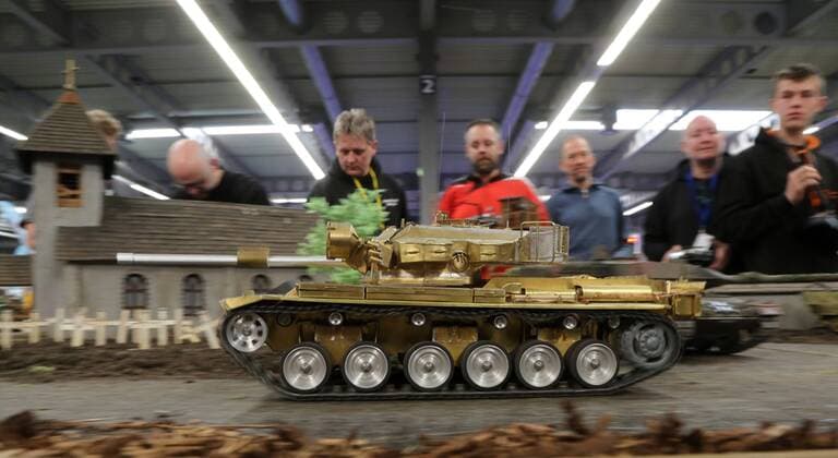 Erfurt Modell Leben 08 02 2020 , Erfurt, exhibition hall, fair Model Life in Pictures military models in a war landscape here a tank in front of a church with war graves