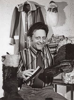 Hans Rosenthal, deutscher Entertainer und Moderator, Deutschland 1974. German entertainer and TV presenter Hans Rosenthal, Germany 1974. Nur redaktionelle Nutzung. Editorial usage only. Copyright: ArthurxGrimm UnitedArchives82005255