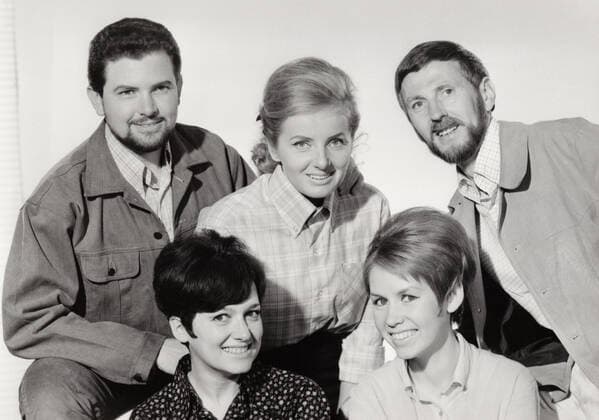 Rosy-Singers, deutsche Musikgruppe, bestehend aus Rosi Rohr, Angelika Metzger, John Wiseman und Rolf Jage, Deutschland ca. 1965. German music and singing group Rosy Singers , Germany ca. 1965. Nur redaktionelle Nutzung. Editorial usage only. Copyright: ArthurxGrimm UnitedArchives82005290