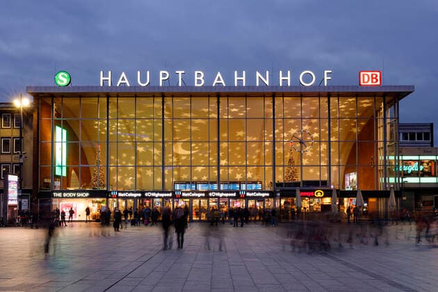 Station forecourt and entrance hall at Cologne Central Station in Trankgasse 11 Cologne, 09 02 2020 Foto:xC.xHardtx xFuturexImage