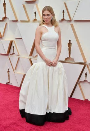 Léa Seydoux arrives for the 92nd annual Academy Awards at the Dolby Theatre in the Hollywood section of Los Angeles on Sunday, February 9, 2020.  LAP20200209264 JIMxRUYMEN