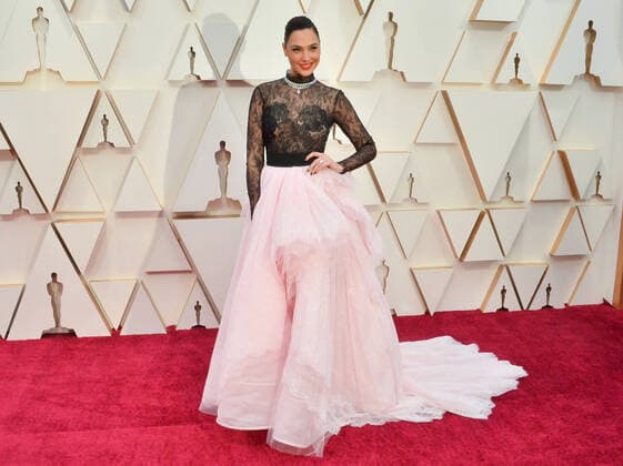 Gal Gadot arrives for the 92nd annual Academy Awards at the Dolby Theatre in the Hollywood section of Los Angeles on Sunday, February 9, 2020.  LAP20200209276 JIMxRUYMEN