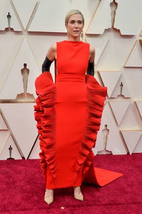 Kristen Wiig arrives for the 92nd annual Academy Awards at the Dolby Theatre in the Hollywood section of Los Angeles on Sunday, February 9, 2020.  LAP20200209283 JIMxRUYMEN