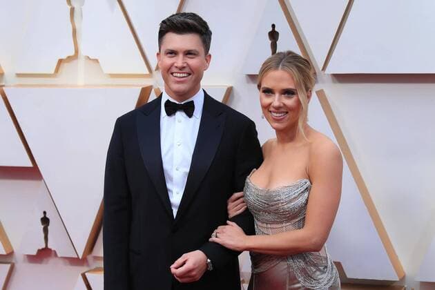 (200210) -- LOS ANGELES, Feb. 10, 2020 -- Scarlett Johansson(R) and Colin Jost arrive for the red carpet of the 92nd Academy Awards at the Dolby Theatre in Los Angeles, the United States, Feb. 9, 2020. ) U.S.-LOS ANGELES-OSCARS-RED CARPET LixYing 