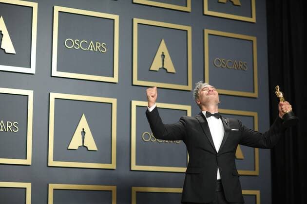 New Zealand director and actor Taika Waititi poses in the press room with the Oscar for Best Screenplay Adapted by the film Jojo Rabbit during the 92nd Annual Academy Awards ceremony, at the Dolby Theater in Hollywood, California, US, 09 February 2020. EFE Armando Arorizo 92nd Annual Academy Awards ceremony in Hollywood !ACHTUNG: NUR REDAKTIONELLE NUTZUNG!  Copyright: xArmandoxArorizox AME844 20200210-637169029970035304