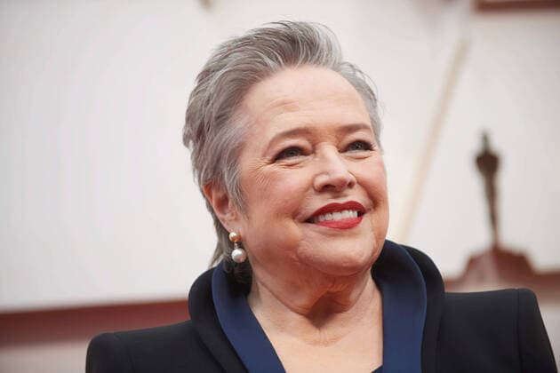 Oscar nominee, Kathy Bates arrives on the red carpet of The 92nd Oscars at the Dolby Theatre in Hollywood, CA on Sunday, February 9, 2020. Los Angeles CA USA  Copyright: xNickxAgrox 33967127PLX