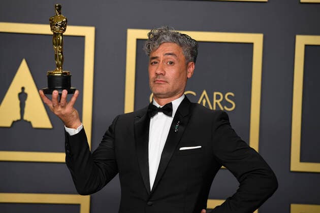 February 9, 2020, Los Angeles, California, USA: TAIKA WAITITI in the Press Room during the 92nd Academy Awards, presented by the Academy of Motion Picture Arts and Sciences (AMPAS), at the Dolby Theatre in Hollywood. Los Angeles USA - ZUMAz03_ 20200209_zbp_z03_189 Copyright: xKevinxSullivanx
