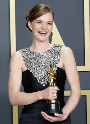 Hildur Gudnadottir, winner of Best Original Score for Joker, appears backstage with her Oscar, during the 92nd annual Academy Awards at Loews Hollywood Hotel in the Hollywood section of Los Angeles on Sunday, February 9, 2020.  LAP20200209817 JOHNxANGELILLO