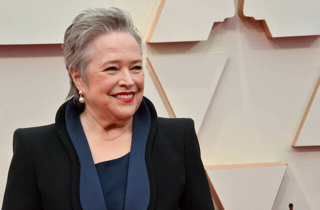 Kathy Bates arrives for the 92nd annual Academy Awards at the Dolby Theatre in the Hollywood section of Los Angeles on Sunday, February 9, 2020.  LAP20200209663 JIMxRUYMEN