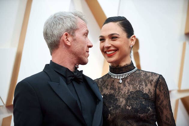 February 9, 2020, Hollywood, California, USA: Gal Godot, right, on the red carpet of The 92nd Oscars at the Dolby Theatre in Hollywood, CA on Sunday, February 9, 2020. Hollywood USA - ZUMAz03_ 20200209_sha_z03_441 Copyright: xAMPASx