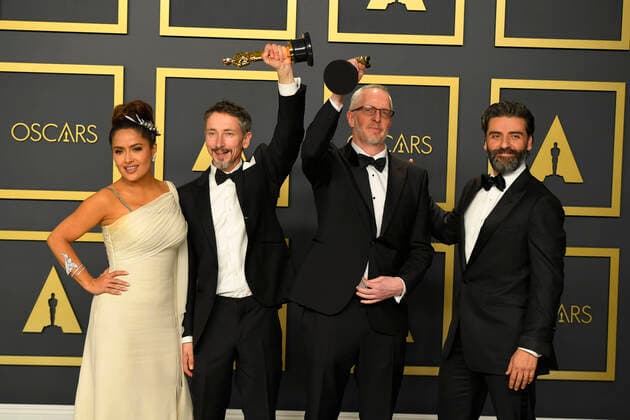 February 9, 2020, Los Angeles, California, USA: SALMA HAYEK, MARK TAYLOR, STUART WILSON AND OSCAR ISSAC in the Press Room during the 92nd Academy Awards, presented by the Academy of Motion Picture Arts and Sciences (AMPAS), at the Dolby Theatre in Hollywood. Los Angeles USA - ZUMAz03_ 20200209_zbp_z03_458 Copyright: xKevinxSullivanx