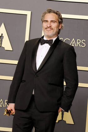 Joaquin Phoenix, the actor and award winner Best Actor in a Leading Role in the Winner Photocall at the 92 Academy Awards Oscars on 9 02 220 at the Press Room in Hollywood, Los Angeles 92th Annual Academy Awards Press Room Winner Photocall