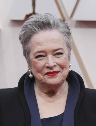 February 9, 2020, Hollywood, California, USA: Kathy Bates on the red carpet of the 92nd Academy Awards on Sunday February 9, 2020 at the Dolby Theater in Hollywood, California. PRENSA INTERNACIONAL Hollywood USA - ZUMAp124 20200209_zaa_p124_184 Copyright: xPrensaxInternacionalx