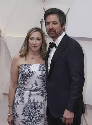 February 9, 2020, Hollywood, California, USA: Anna Romano and Ray Romano on the red carpet of the 92nd Academy Awards on Sunday February 9, 2020 at the Dolby Theater in Hollywood, California. PRENSA INTERNACIONAL Hollywood USA - ZUMAp124 20200209_zaa_p124_216 Copyright: xPrensaxInternacionalx