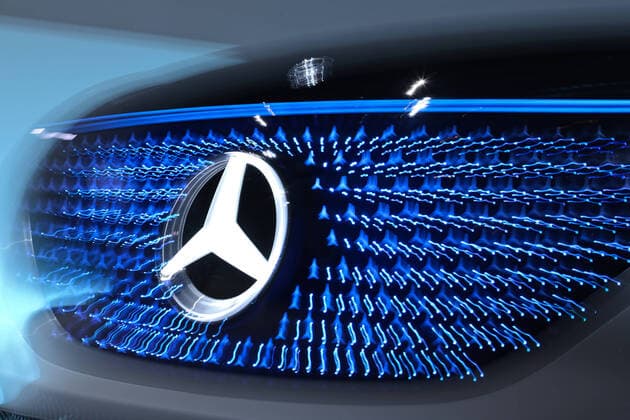 11.02.2020, Stuttgart, DEU Jahrespressekonferenz Daimler AG in der Carl Benz Arena in Stuttgart. Kuehlergrill einer EQS Studie *** 11 02 2020, Stuttgart, DEU Annual Press Conference Daimler AG in the Carl Benz Arena in Stuttgart Cooling grill of an EQS study