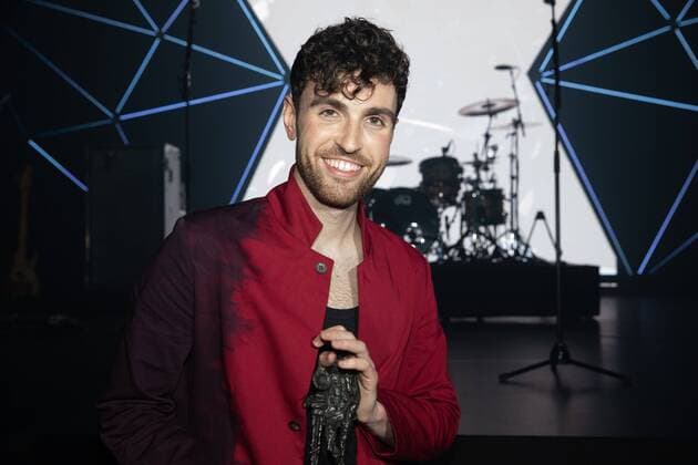The following text was translated automatically NLD Amsterdam 20200211 - Presentation Edison Pop 2020, Duncan Laurence with his award  Copyright: xHollandsexHoogtex xAnnekexJanssenx x406185377x