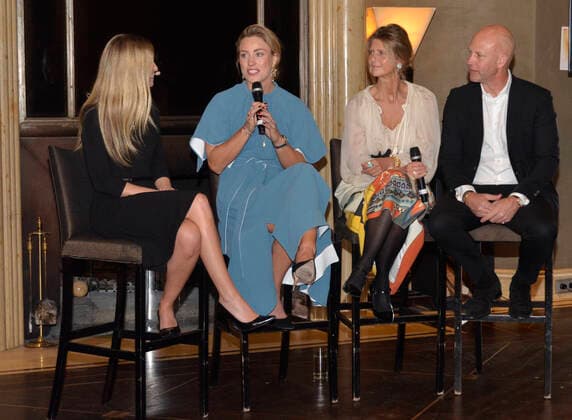 Angelique Kerber with earrings by Ole Lynggaard talks to jewelry designer Charlotte Lynggaard, Bayrischer Hof Munich, tennis, tennis player, Wimbledon winner of 2018 Angelique Kerber has signed a sponsorship agreement with the Danish jewelry brand Ole Lynggaard Copenhagen Grand Slam winner, Prof
