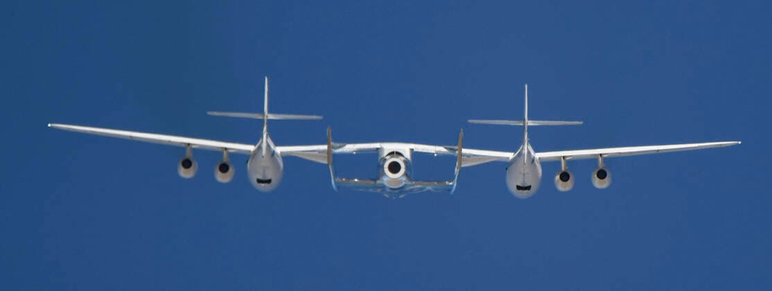 News Bilder des Tages Virgin Galactic s WhiteKnight takes off with SpaceShipTwo Unity for the final time from Mojave spaceport Thursday, CA USA. Feb 13,2020. Unity and WhiteKnight will continue to do test for people to go up into space at the Virgin Spaceport America in New Mexico. Mojave USA - ZUMAbl1_ 20200213_zaf_bl1_016 Copyright: xGenexBlevinsx