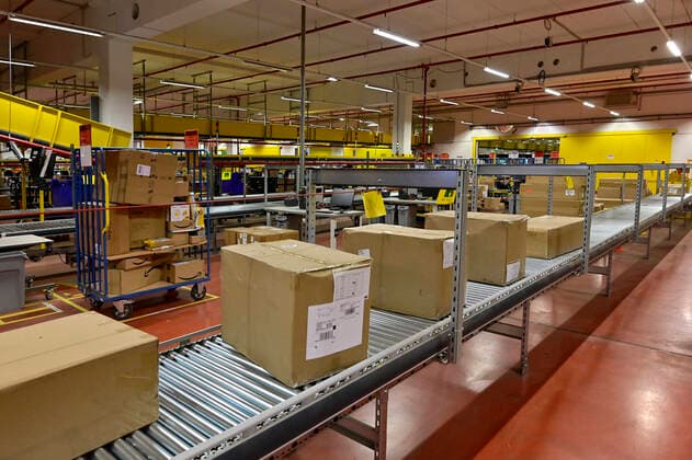 29 01 20, Rheinberg, North Rhine-Westphalia, Germany Amazon Logistics Center in Rheinberg The logistics site has been in existence since 2011 Here is a mix of the product portfolio The site specializes in both smaller and la