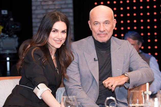 2020 Bilder des Jahres, Entertainment 02 Februar Entertainment Themen der Woche KW07 Entertainment Bilder des Tages 3nach9 Talkshow im Bild:Viktoria und Heiner Lauterbach Mit 19 Jahren stand er erstmals auf der Bühne, seither sind seine Rollen durchweg von Erfolg gekrönt: Heiner Lauterbach. Unterstützt wird er dabei seit fast zwanzig Jahren von Ehefrau Viktoria. Nun ist der dreifache Vater auch Großvater geworden: Wie es sich anfühlt, einen Enkel zu haben, was das Geheimnis einer glücklichen Ehe ist und wie sie es geschafft haben, erfolgreich ihre eigenen Wege zu gehen, verrät das Paar bei 3nach9. DEU, Bremen, Radio Bremen, 3nach9, Live-Aufzeichnung vom 14.02.2020, *** 3nach9 Talkshow im Bild Viktoria und Heiner Lauterbach He first appeared on stage at the age of 19, since then his roles have been crowned with success Heiner Lauterbach He has been supported by his wife Viktoria for almost twenty years, to have a grandson, what the secret of a ha