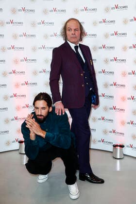 Lomepal et Philippe Katerine CELEBRITES : Photocall 35eme edition des Victoires de la Musique - Paris - 14 02 2020 GwendolineLeGoff Panoramic 
