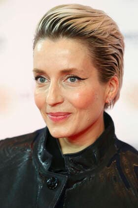 Jeanne Added CELEBRITES : Photocall 35eme edition des Victoires de la Musique - Paris - 14 02 2020 GwendolineLeGoff Panoramic 