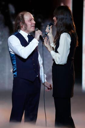 Philippe Katerine et Clara Luciani CELEBRITES : 35eme edition des Victoires de la Musique - Paris - 14 02 2020 GwendolineLeGoff Panoramic 