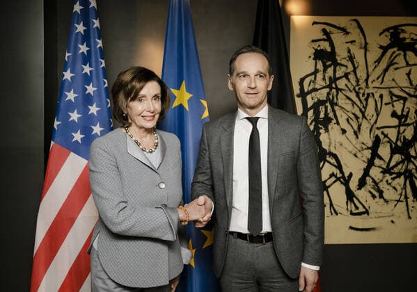 2020 Bilder des Jahres, News 02 Februar News Themen der Woche KW07 News Bilder des Tages Bundesaussenminister Heiko Maas, SPD, trifft die Sprecherin des Repraesentantenhauses der Vereinigten Staaten von Amerika, Nancy Pelosi, im Rahmen der Muenchner Sicherheitskonferenz. Muenchen, 15.02.2020. Muenchen Germany *** Federal Foreign Minister Heiko Maas, SPD, meets the Speaker of the House of Representatives of the United States of America, Nancy Pelosi, at the Munich Security Conference Munich, 15 02 2020 Munich Germany Copyright: xXanderxHeinl photothek.netx