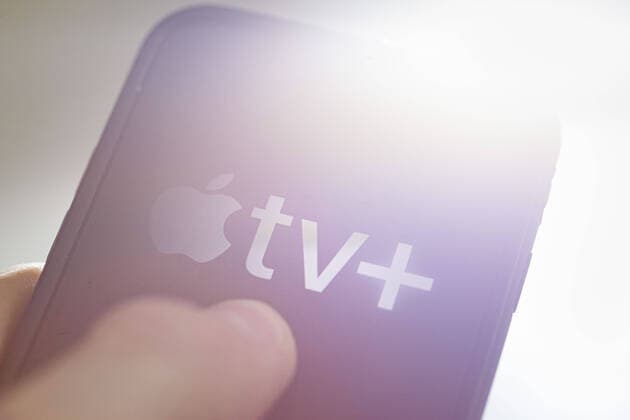 Symbol photo The logo of the Video on Demand service Apple TV can be seen on a smartphone Berlin, 17 02 2020 Berlin Germany Copyright: xThomasxTrutschel photothek.dex