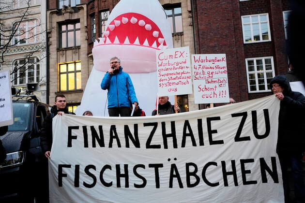 Party rally Die Linke against Cum EX transactions of the M M Warburg Bank The following spoke Copyright: xMathiasxThurmx