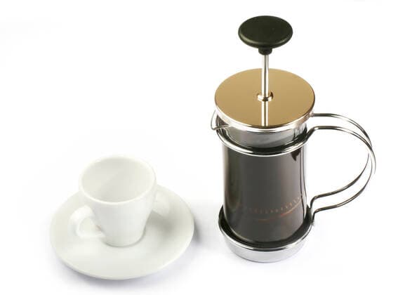 IMAGO Creative: Haushaltsgeräte - Kaffeemaschine french press-coffee with cup french press coffee with cup white isolate  Copyright: xAlexKhromx 302427