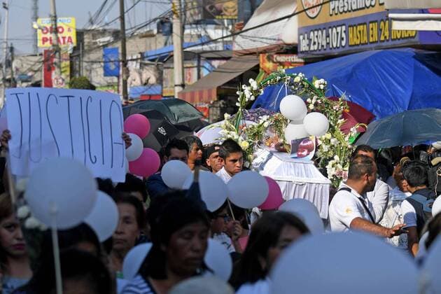 February 18, 2020 EUM20200218SOC17 JPG MEXICO CITY, FemicideFeminicidio CDMX February 18, 2020 Family and friends are part of the funeral procession to the cemetery to bid farewell to little Fatima in Tuyehualco, Xochimilco City Hall Photo Agency EL UNIVERSALArmando MartinezEELG  - ZUMAu78_ 20200218_zaf_u78_042 Copyright: xElxUniversalx