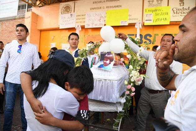 February 18, 2020 EUM20200218SOC19 JPG CIUDAD DE MEXICO, FemicideFeminicidio CDMX February 18, 2020 Family and friends are part of the funeral procession to the cemetery to say goodbye to little Fatima in Tuyehualco, Xochimilco Mayors Office.  - ZUMAu78_ 20200218_zaf_u78_043 Copyright: xElxUniversalx