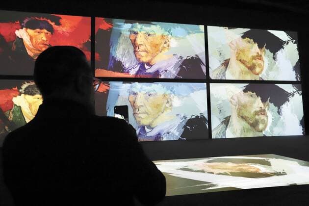 February 18, 2020 MEXICO CITY, February 18 EL UNIVERSAL The exhibition features more than 3 thousand images of the art of the Dutch painter, Vincent Van Gogh Photo Agency EL UNIVERSAL Berenice Fregoso  - ZUMAu78_ 20200218_zaf_u78_101 Copyright: xBerenicexFregosoxElxUniversalx