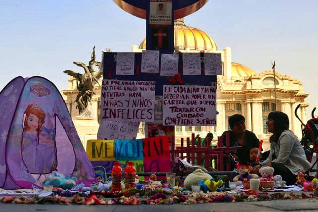 February 19, 2020 EUM20200219NAC10 JPG CIUDAD DE MEXICO FeministsFeministas Protestas On February 19, 2020 the Crianza Feminista collective met at the Antimonumenta, located in front of the Palacio de Bellas Artes, to place a memorial for the recent femicide of the youngest Fatima.  - ZUMAu78_ 20200219_zaf_u78_011 Copyright: xElxUniversalx